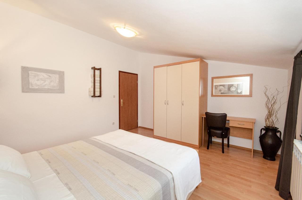 Apartments Villa Amfora Rovinj Exterior foto